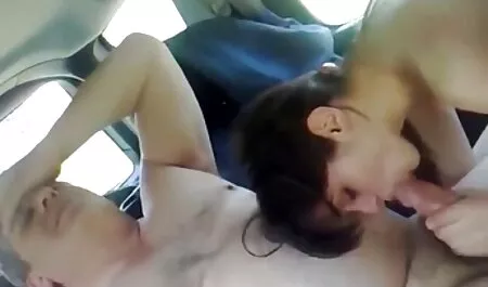 Mama pornos mit alten damen junger Mann von Hahn wollen