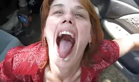 Super heißes und pornos für ältere wunderschönes Shemale Babe spielt Naughty