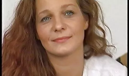 Kurzhaariges geile reife frauen videos edles Küken bei einer Massage gefickt