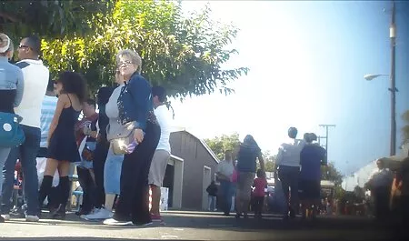 Amateur Euro Sexparty pornovideos mit reifen frauen Teen zerrt zwei Schwänze