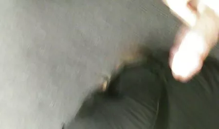 Meine geilereifefrauen Schwester Freund zeigt sich vor der Kamera