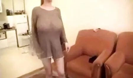 Sandy und Cassie geile reife hängetitten Lesbian 2