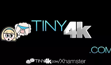 Schwanger-Laya reife nackte mädchen