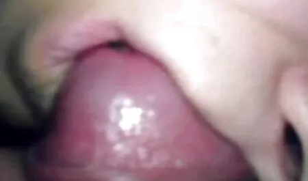 Netter Rotschopf reife weiber oma für eine BDSM-Sitzung gebunden