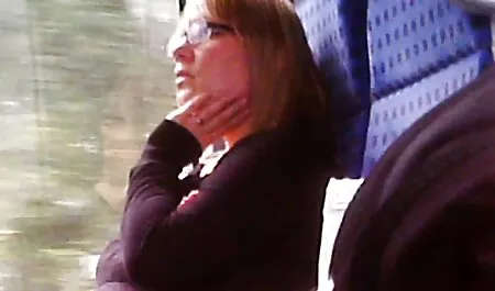 2 vollbusige Amateur-Freundinnen hausgemachten Dreier alte geile reife frauen