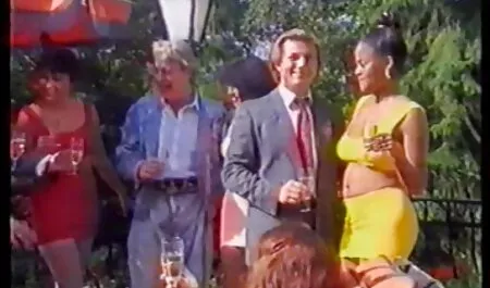 Teen Handjob bei einem gratis pornos mit reifen frauen Großvater