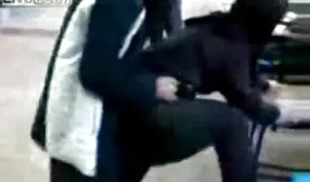 Schreiende pornos mit älteren frauen kostenlos süße Doppelpenetration