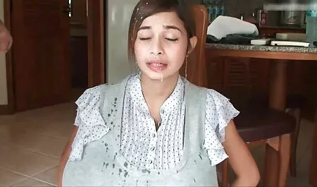 Das kurvige Baby Angel Cakes bekommt ihre feuchte kostenlose sex filme reife frauen Fotze im Bett gegessen