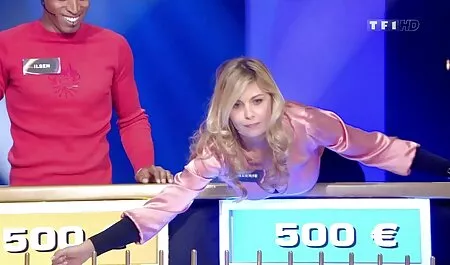 Abschlepphähne in heiße reife ihrem großen Mund