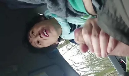 Beobachten Sie, wie geil reif dieser massive schwarze Schwanz meinen Arsch ausdehnt