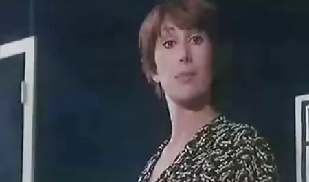 Ein Dreier auf einer sexy nackte reife frauen Casting-Couch