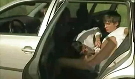 Atemberaubende Brünette Babe neckt und saugt (1970er Jahre sex mit reifen weibern Vintage)