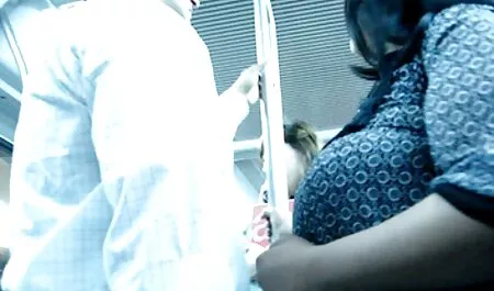 Sehr schöne asiatische Schlampe fickt scharfe reife weiber den Mann dumm