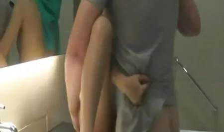 Reife Amateure bohrten sexgeile frauen ab 40 hart und schnell zusammen